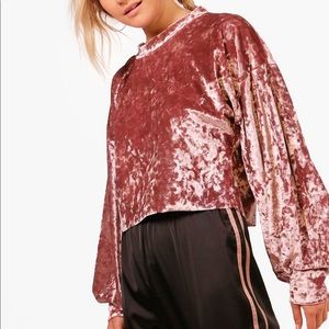 Any Velvet Balloon Sleeve Crop Sweater